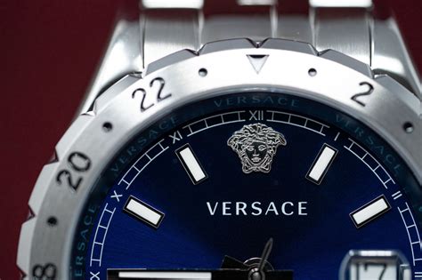 Versace Men's Watch Hellenyium GMT Blue Bracelet V11010015